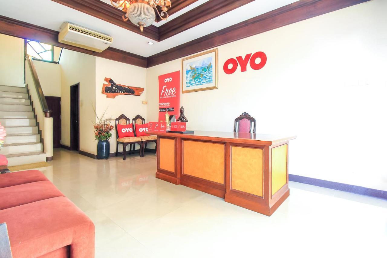 Oyo 383 White Inn Hotel Ban Khlong Lat Bua Khao Екстериор снимка