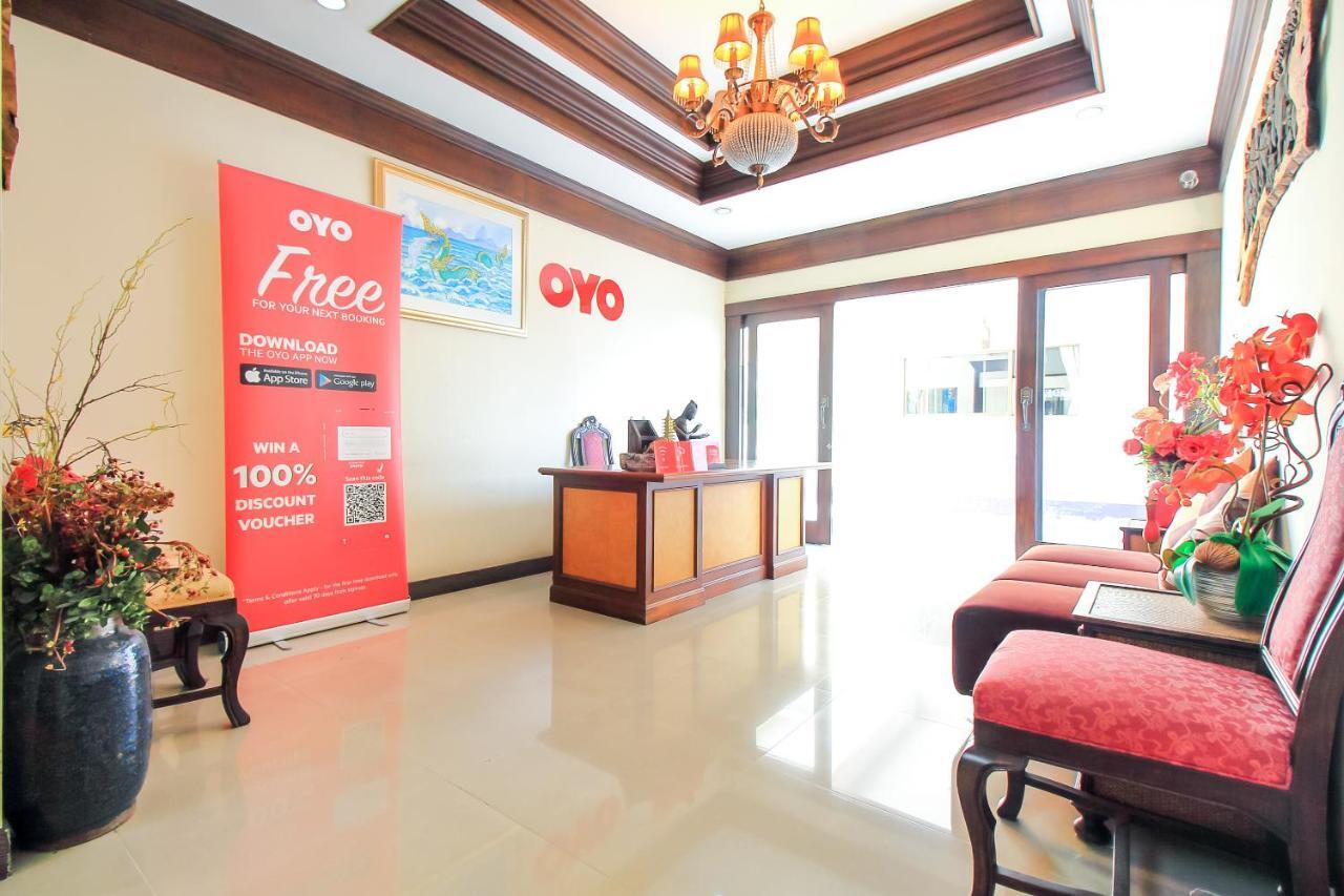 Oyo 383 White Inn Hotel Ban Khlong Lat Bua Khao Екстериор снимка